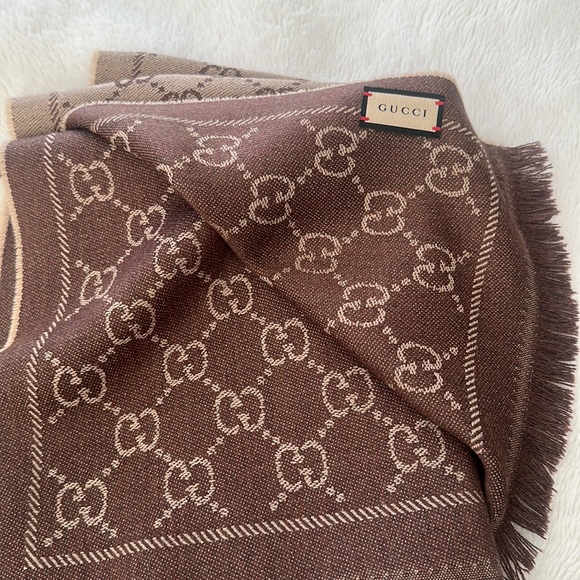 Gucci Jacquard Scarf - Picture 4 of 4